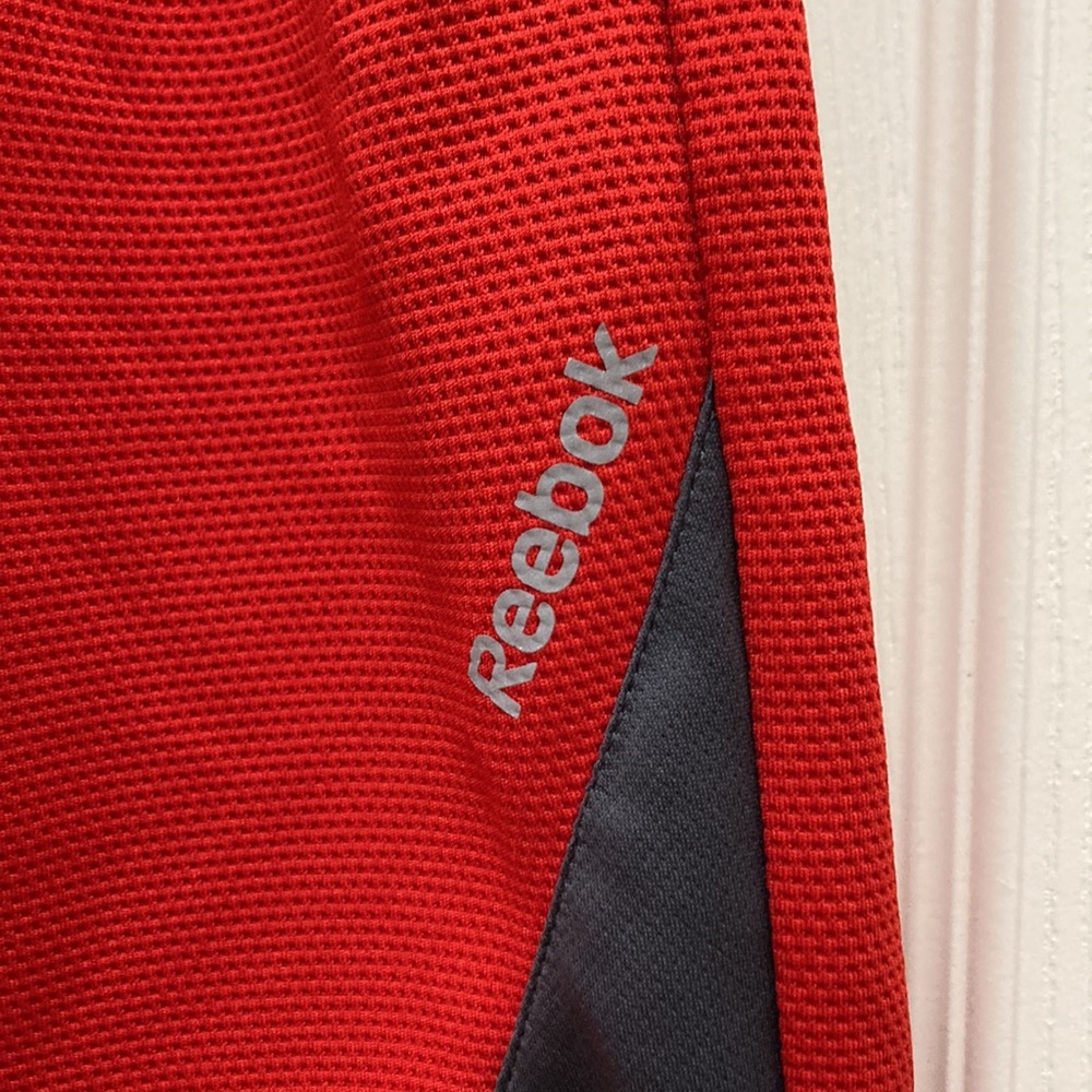 Mens Reebok shorts - Picture 2 of 4